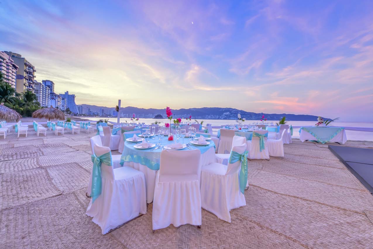 Krystal® Beach Acapulco Krystal® Beach Acapulco